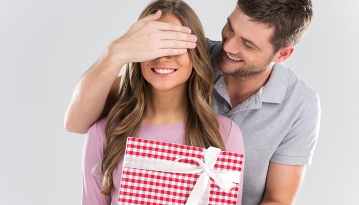 How to Surprise Sisters on Rakhi Celebration