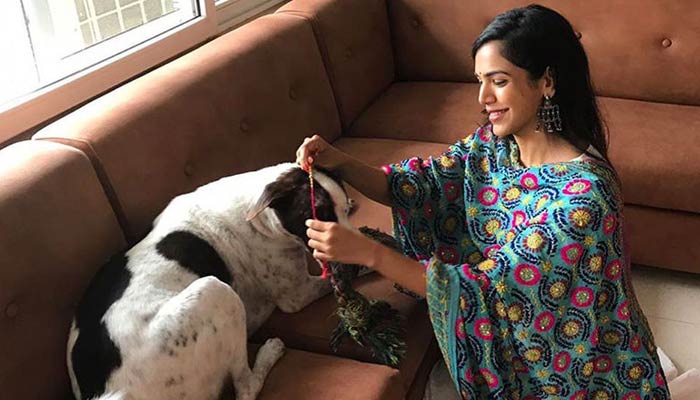 The new trend of celebrating Raksha Bandhan with pet dog